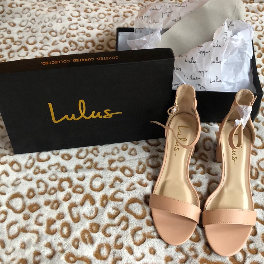 Lulus Chunky High Heel